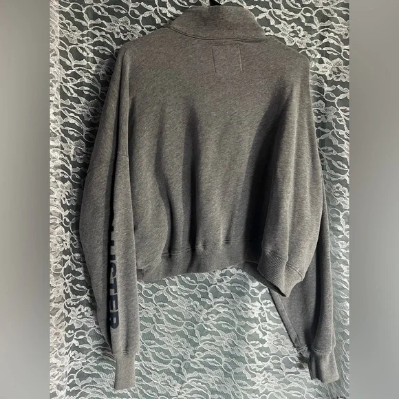 Hollister Cropped Turtle Neck Half Zip Sweater Women’s size Large - Picture 6 of 6